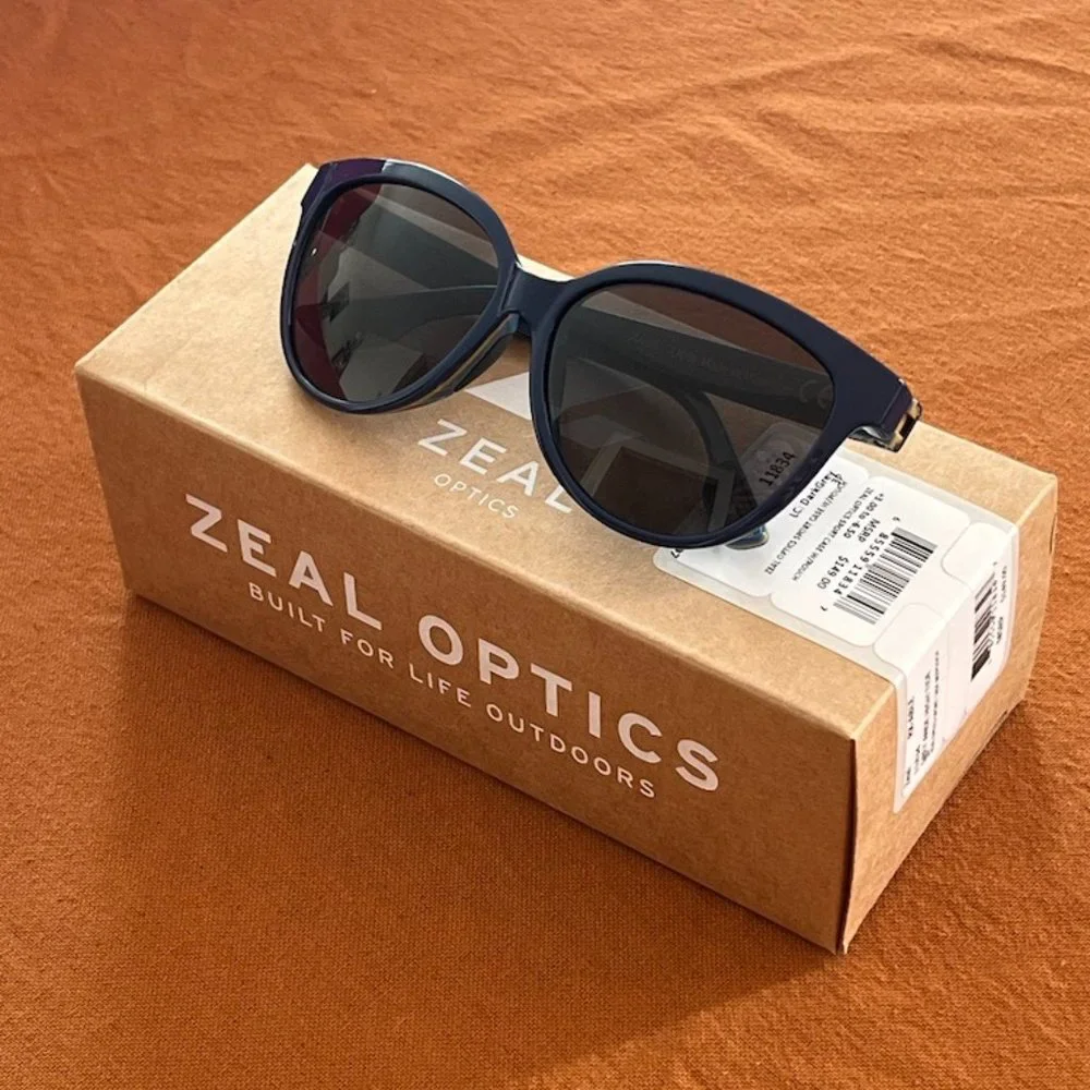 Zeal Sunglasses - Ande Cat-Eye Polarized VGUC